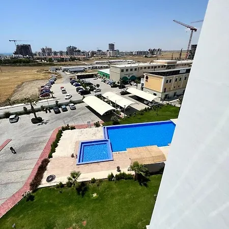 Студия С Нишей Appartement *